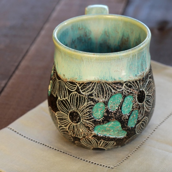 NEW Handmade Ceramic Paw Print Blue Drip Glazed Floral Gold Glitter Pottery Mug - Picture 3 of 6